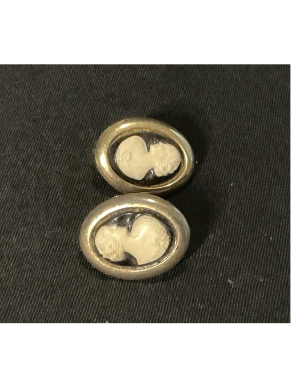 Vintage 1962 Sarah Coventry Cameo Lady Oval Gold Tone Black Clip On Earrings.